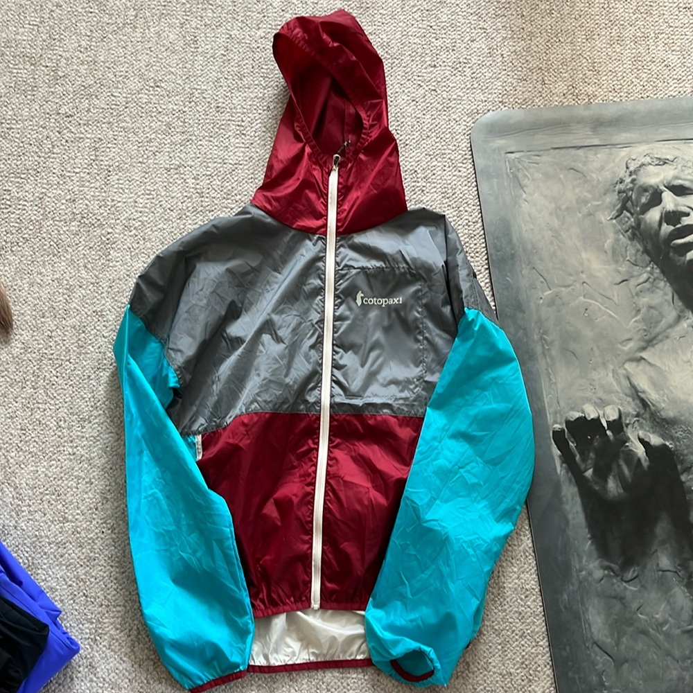 Cotopaxi Windbreaker